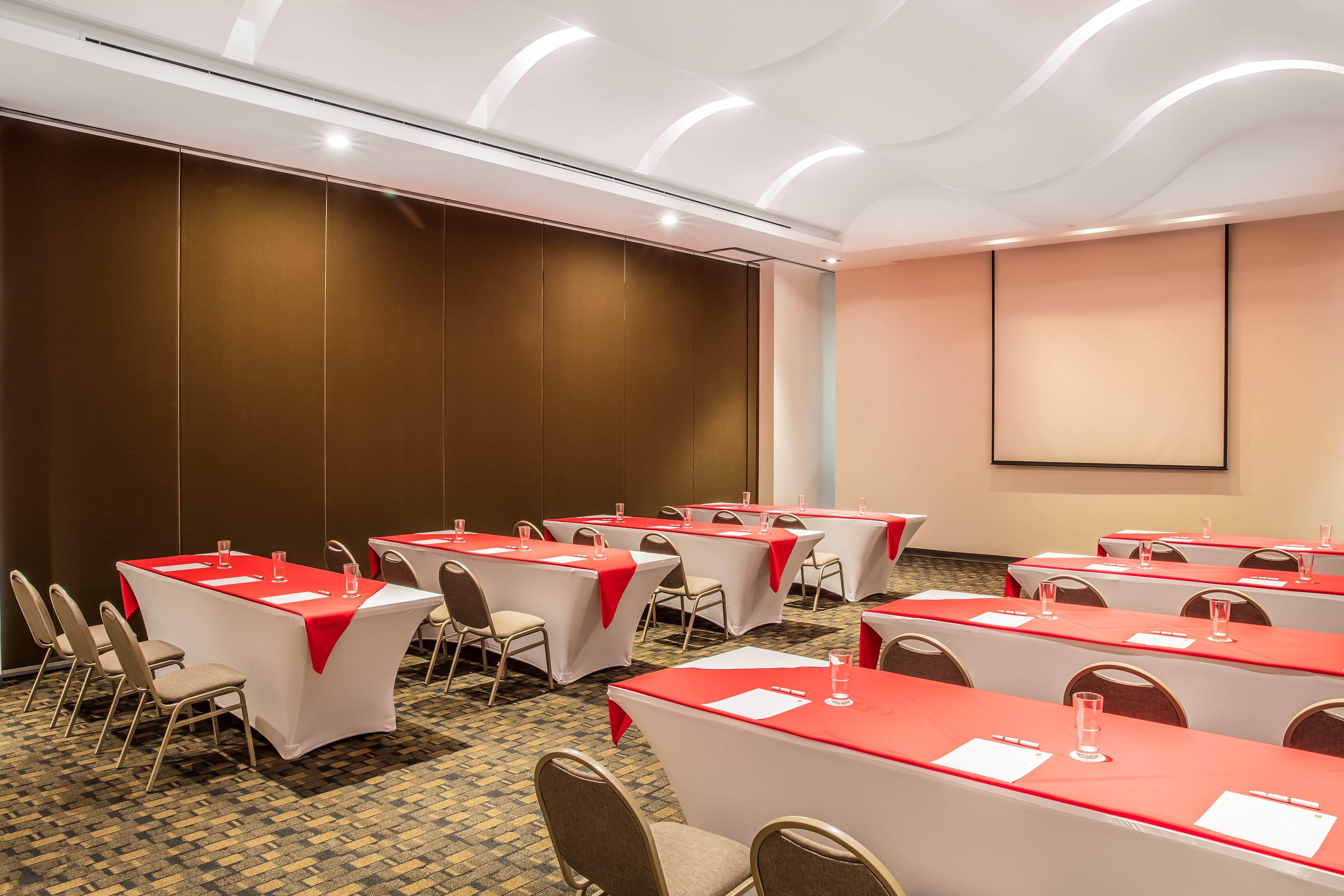 Fiesta Inn Silao Puerto Interior Buitenkant foto